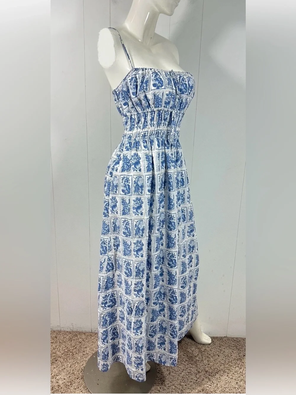 Abercrombie Size Medium Women’s Tie-Front Maxi Blue Dress Adjustable Straps
